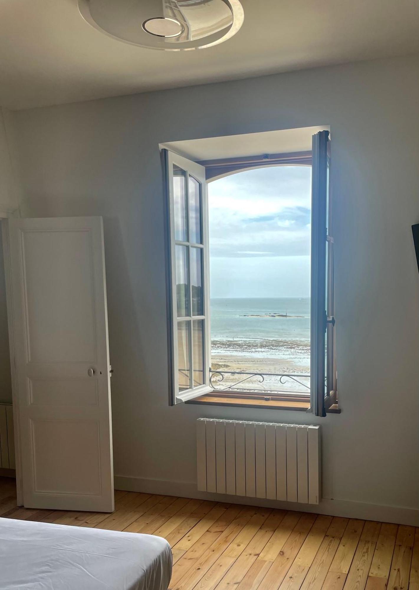 Le Royal XIX Vue Mer 212 Dinard Exteriér fotografie