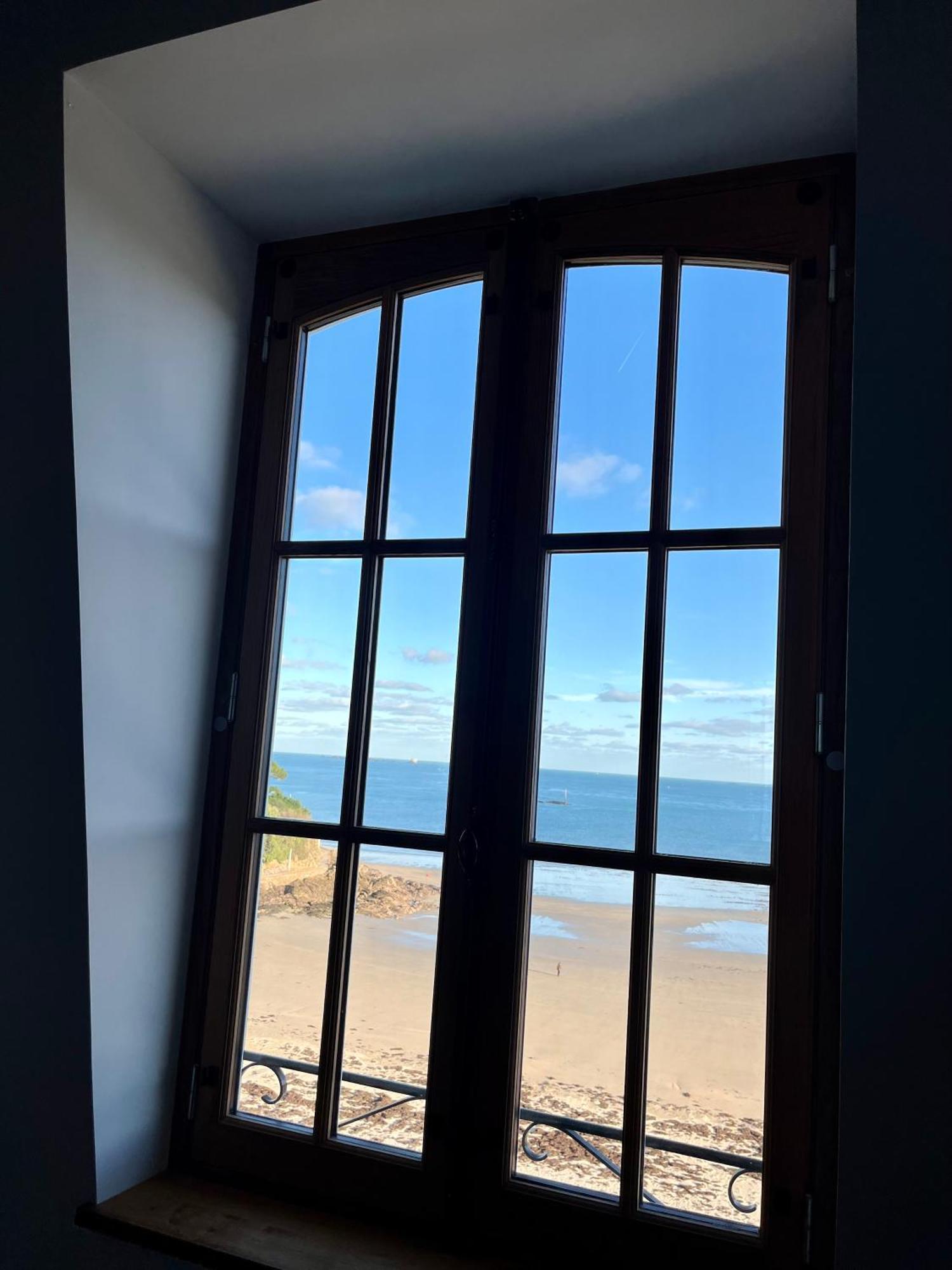 Le Royal XIX Vue Mer 212 Dinard Exteriér fotografie